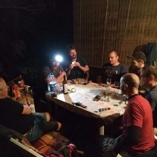 este póker party, nem tv nézés!