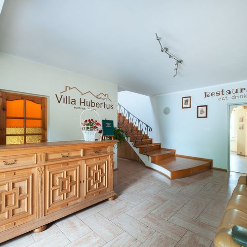 Recepcja Villa Hubertus