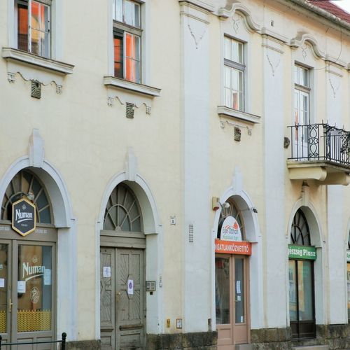 ház kívülről