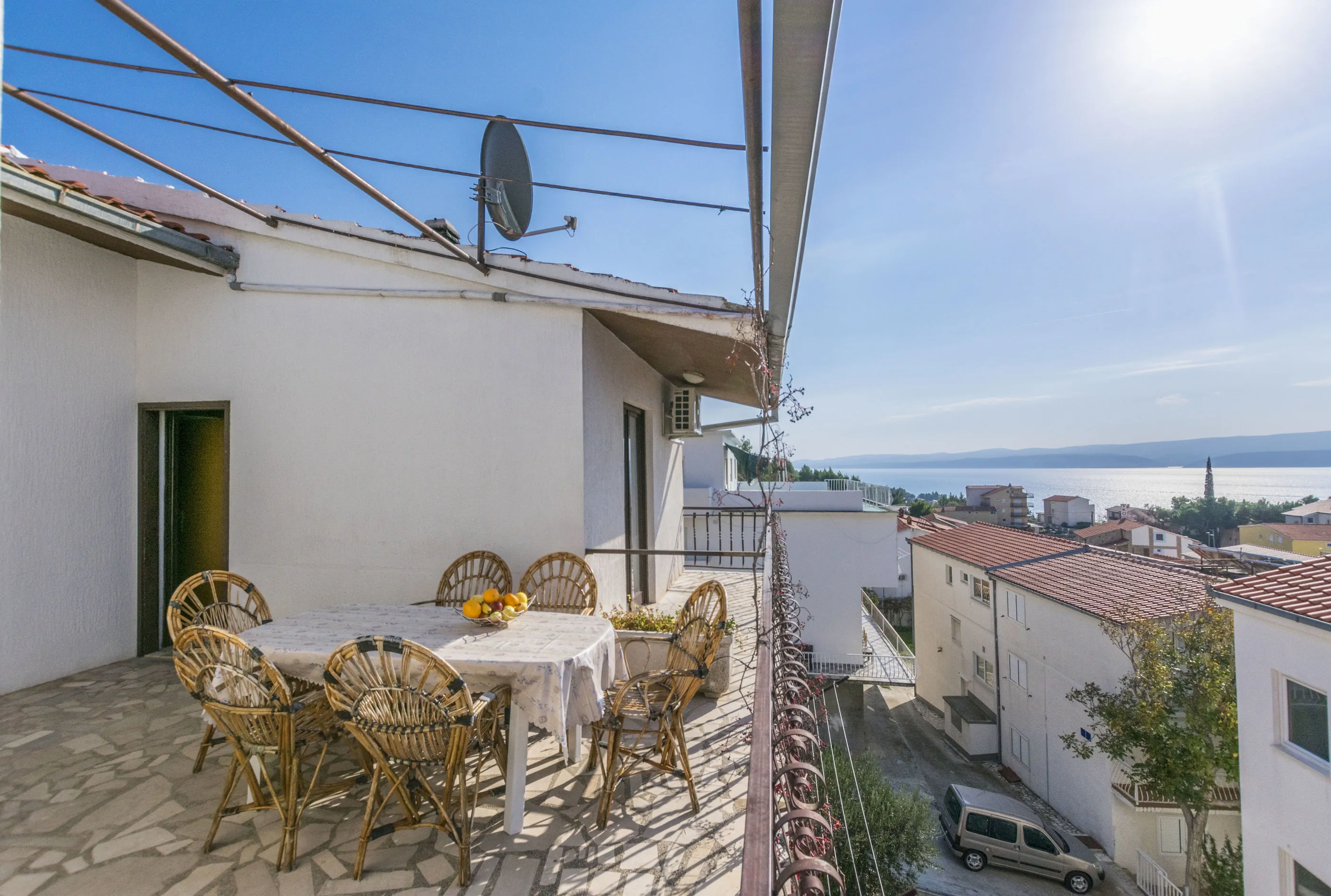 Apartments Mario Omis