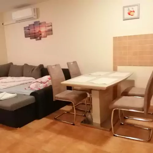 Reza Apartman Cserkeszőlő 005 kép