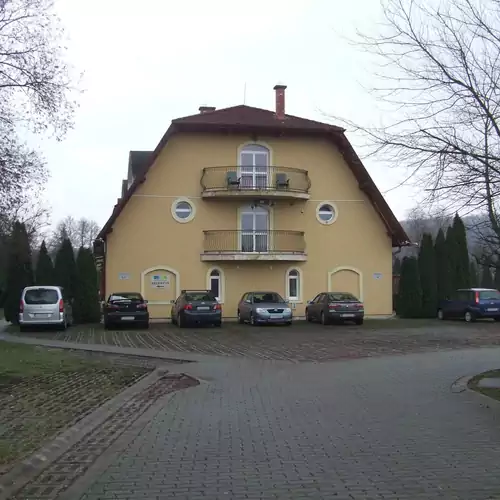 Wellness Villa Terézia Apartman Egerszalók 004 kép