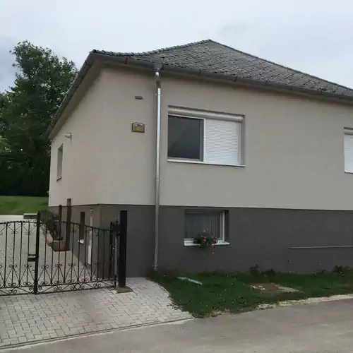 Kilencház Apartman Úrkút 009 kép