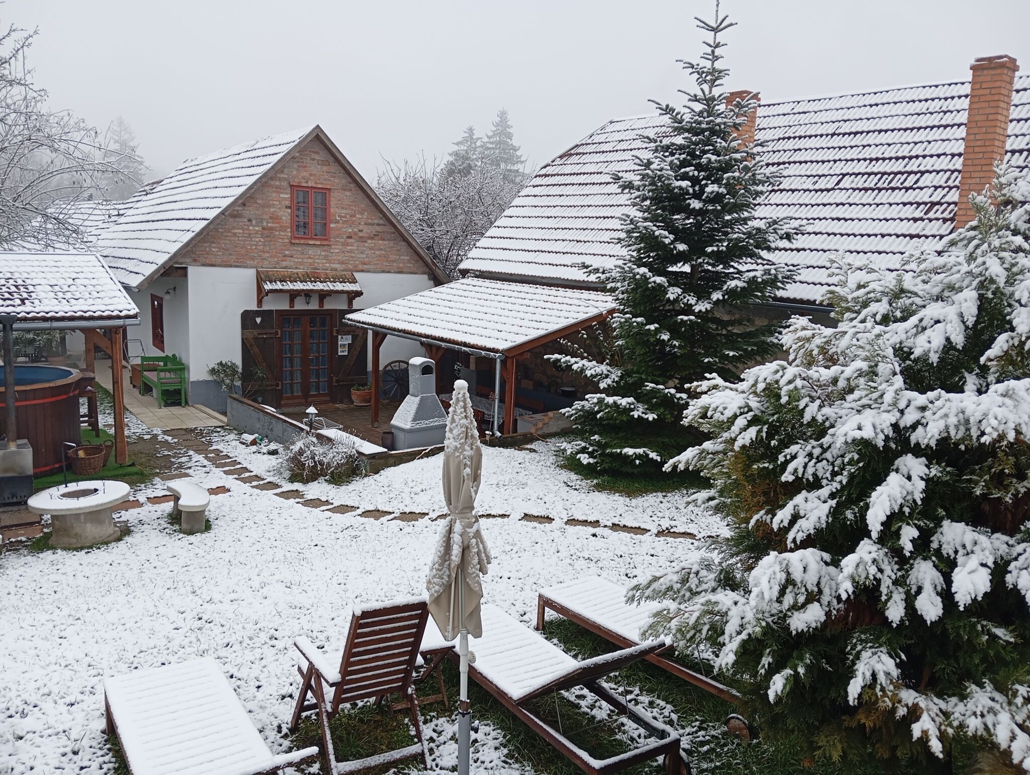 Padláskincsek Vendégház Nagybörzsöny