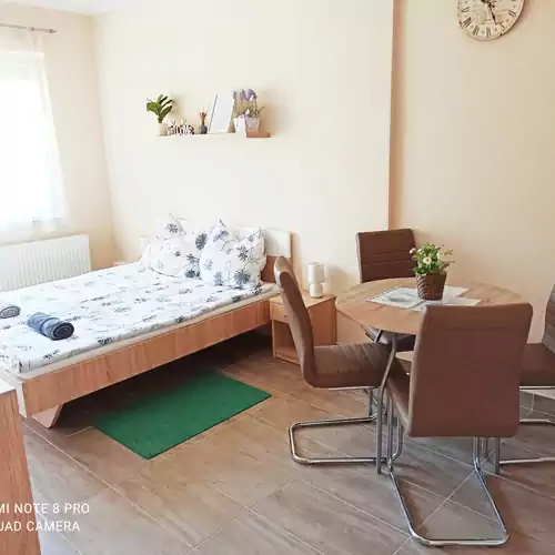 Rozmaring Apartman Balatonalmádi 006 kép