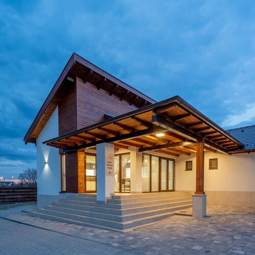 DorEsz Wellness Panzió Újhartyán