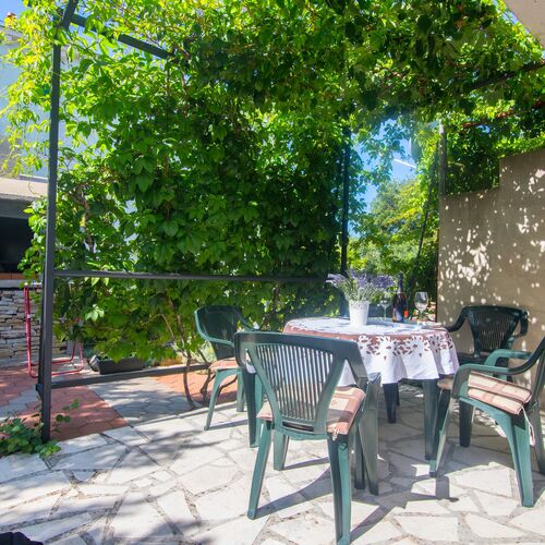 Apartment Josipa Vinisce