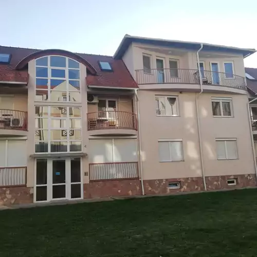 Végh Apartman Hajdúszoboszló 002 kép