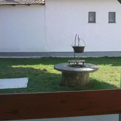 Fehérszekér Apartman Abádszalók 020 kép