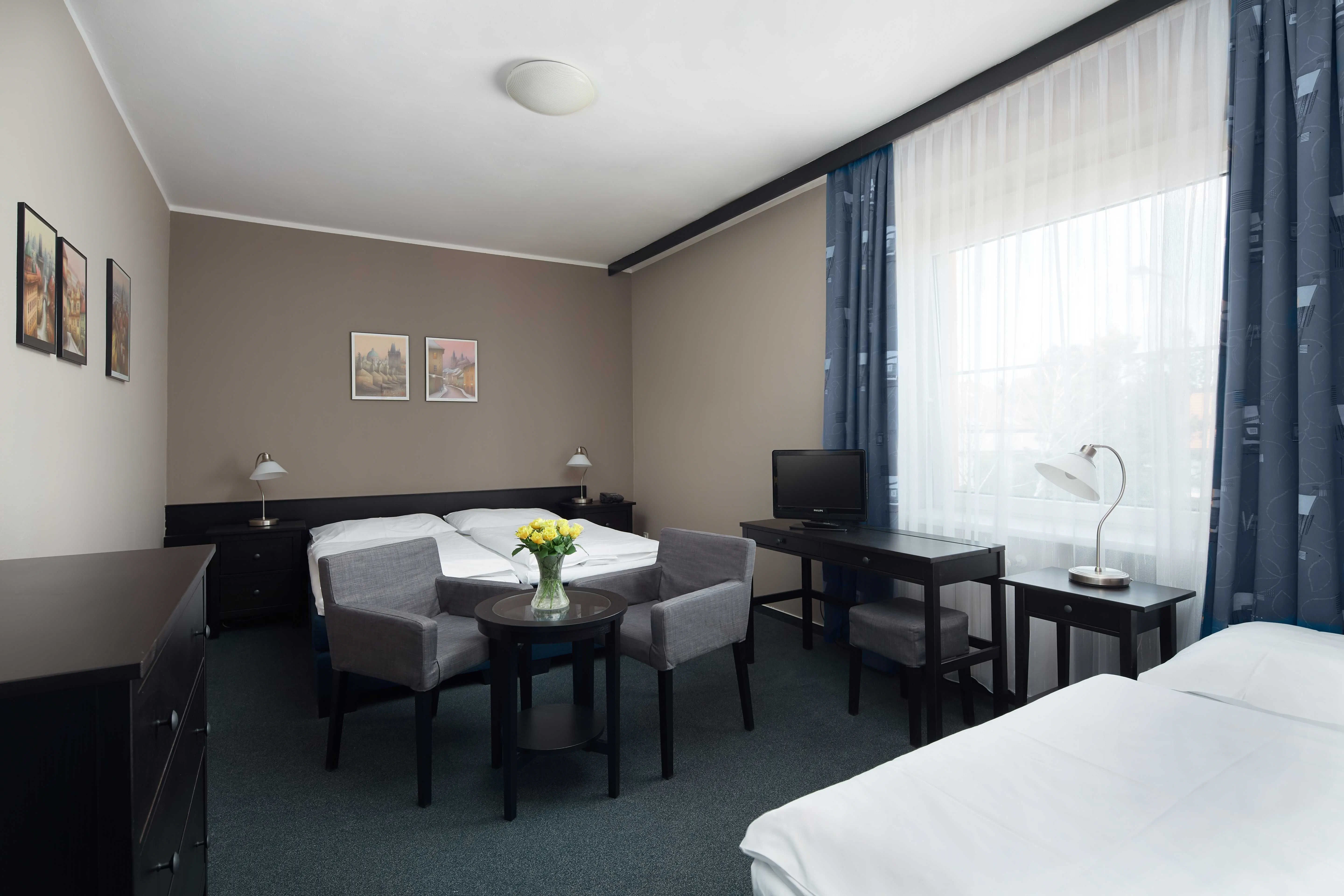 HOTEL TULIPÁN Průhonice