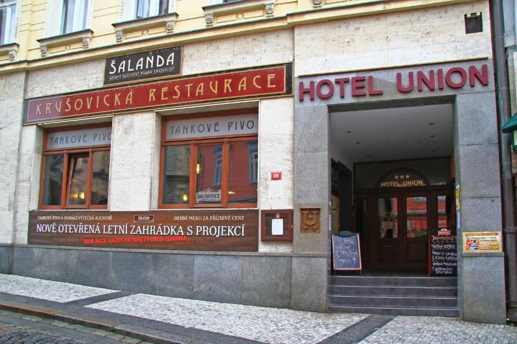 HOTEL UNION LOUNY