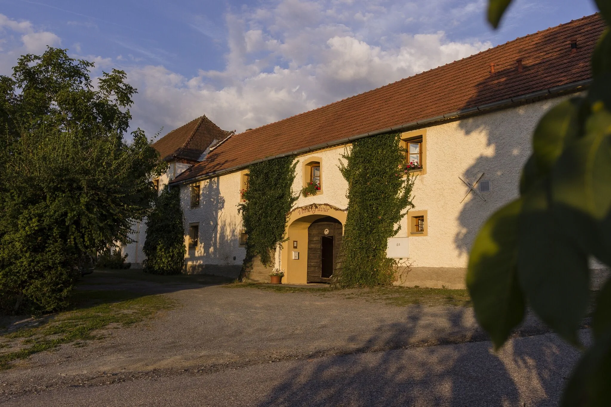 Vinický dvůr Omlenice