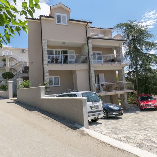 Apartments Sanja Primosten