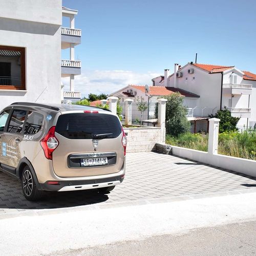 Apartments Summer Okrug Gornji  4