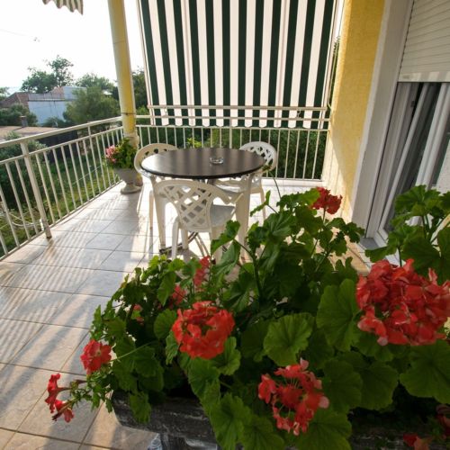 Apartments Nada Starigrad Paklenica  3