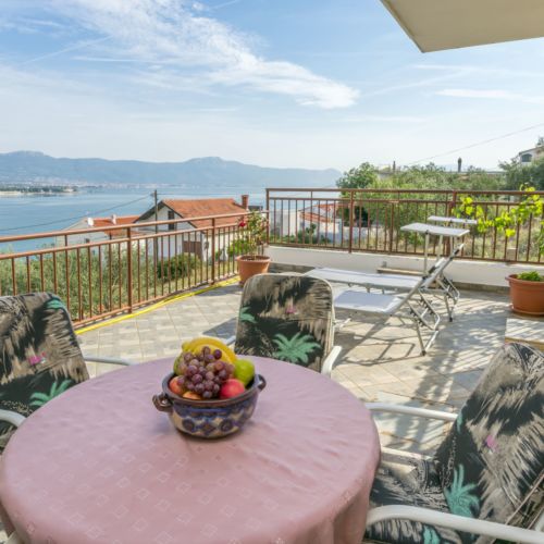 Apartment Moric Arbanija  2