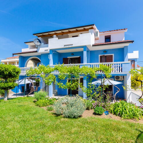 Apartments Kristijan M Lopar  4