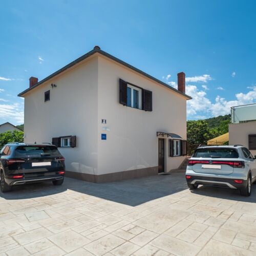 Apartments Hrvatić Rogoznica