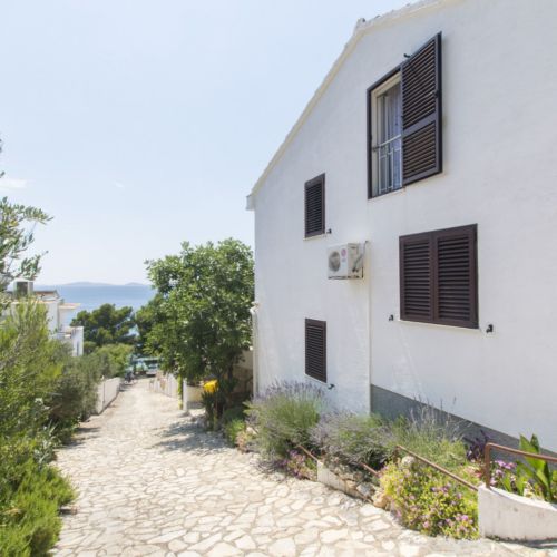 Apartment Branka Murter  2