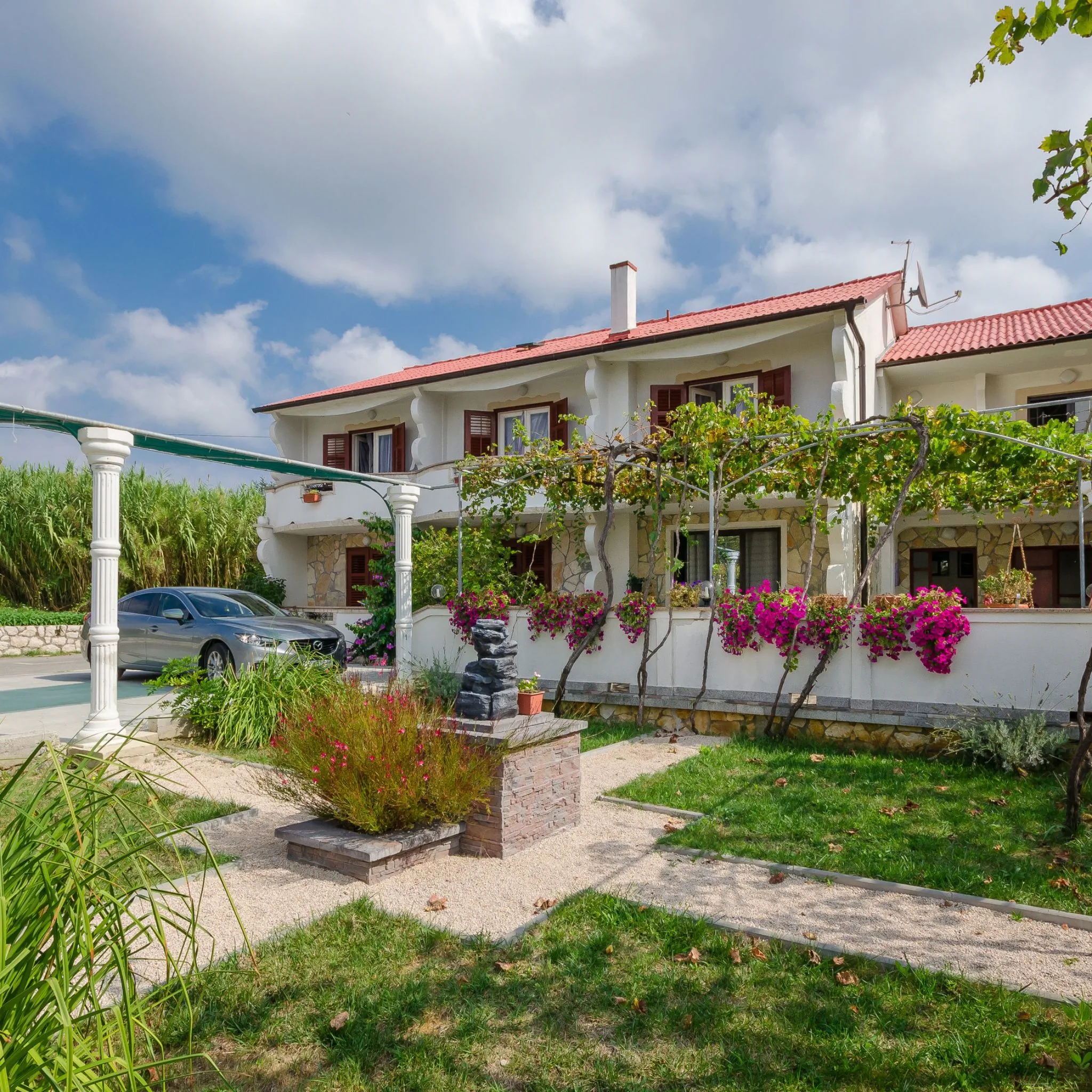 Apartments Helena Lopar