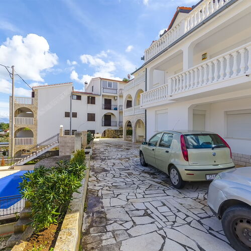 Apartments Krusica Arbanija  3