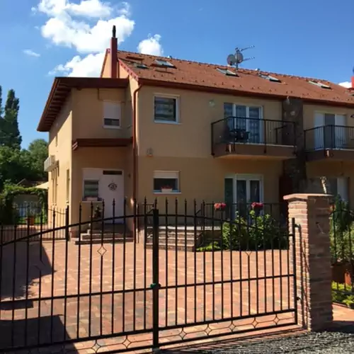 Csokonai Nagy Apartman Zamárdi 001 kép