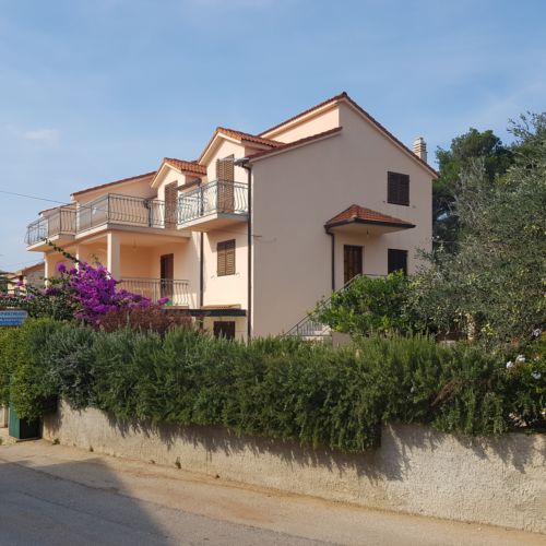 Apartment Nila Vrboska  4
