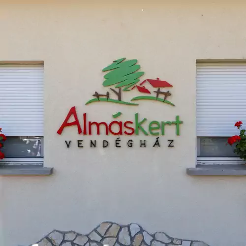 Almáskert Vendégház Fábiánsebestyé 002 kép