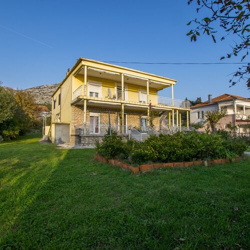 Apartmani Nada Starigrad  2