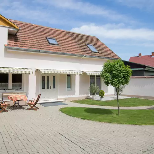 Farkas Apartman Sárvár 001 kép