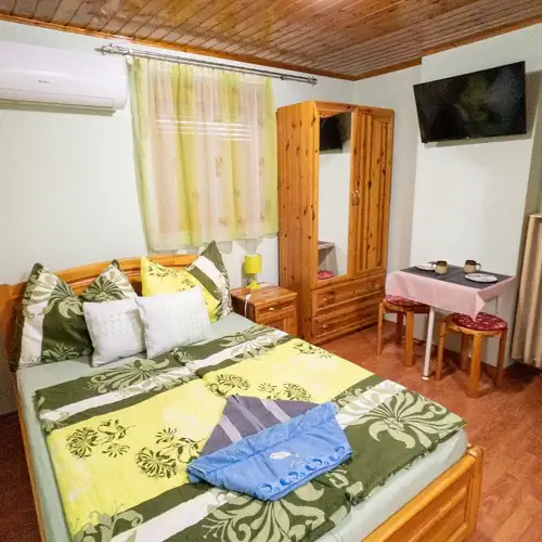 Lájer Apartman Lova 008 kép
