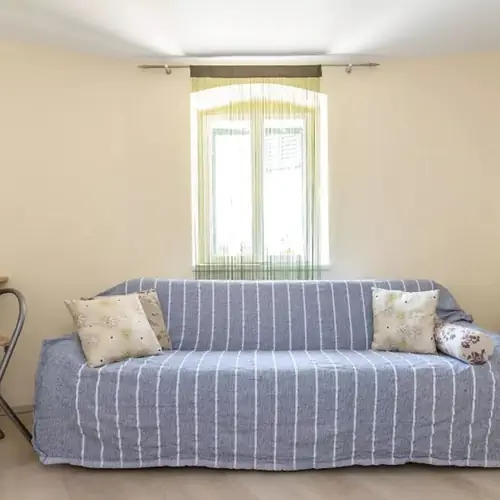 LIving room/dining area