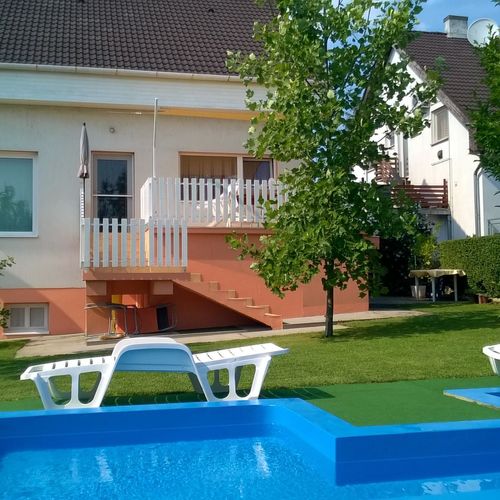 Nánai Medencés Apartman Balatonlelle  2