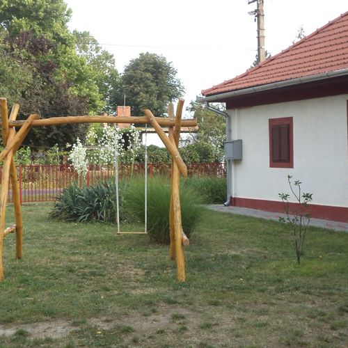 Cseresznyés Nyaralóház Balatonszárszó  2