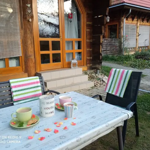 Nyugalomban, forr&oacute; tea mellett, szarvasbőg&eacute;st hallgatni a legjobb őszi program. 