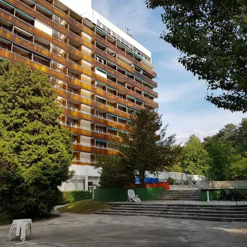 Neptun Apartmanház Platánsor Balatonföldvár 005 kép