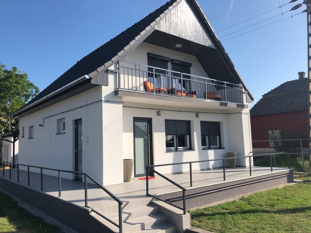 Korona Apartman Balatonboglár