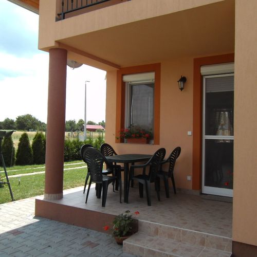 Hajnalka Apartman Balatonőszöd  2