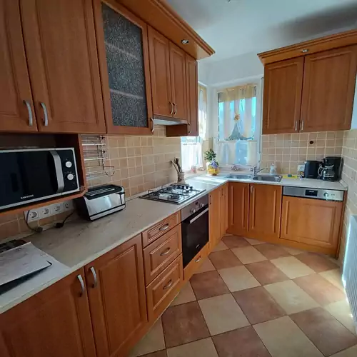 Hajnalka Apartman Balatonőszöd 012 kép