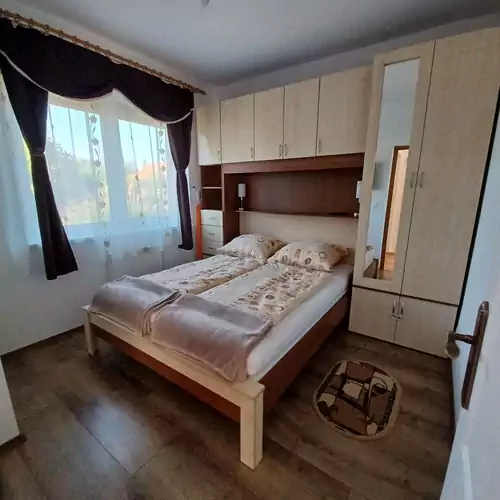 Hajnalka Apartman Balatonőszöd 014 kép