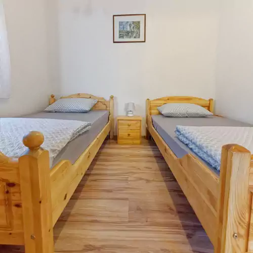 Zsóryka Apartman Mezőkövesd 007 kép