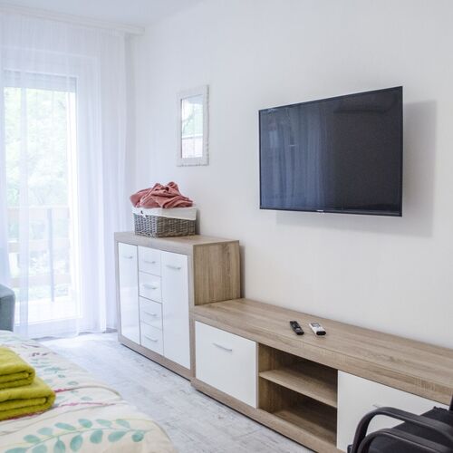 Vadrózsa Apartman Balatonalmádi  2