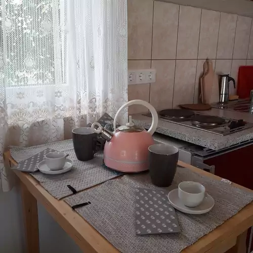 Galagonya Kerti Lak Bogyoszló 004 kép