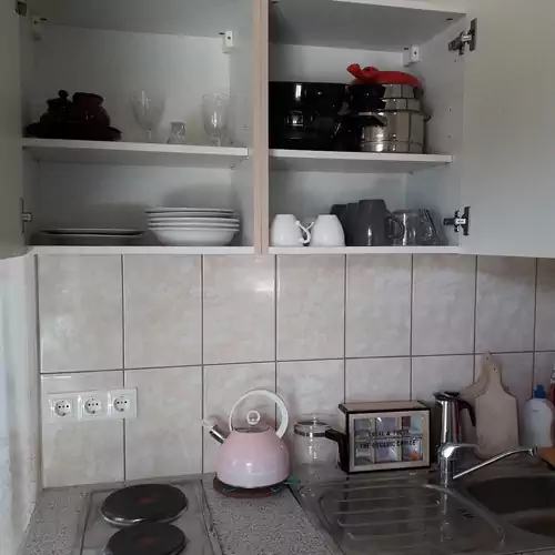 Galagonya Kerti Lak Bogyoszló 008 kép