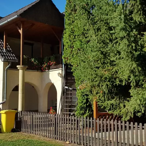 Zalán Apartmanház Balatonboglár 005 kép