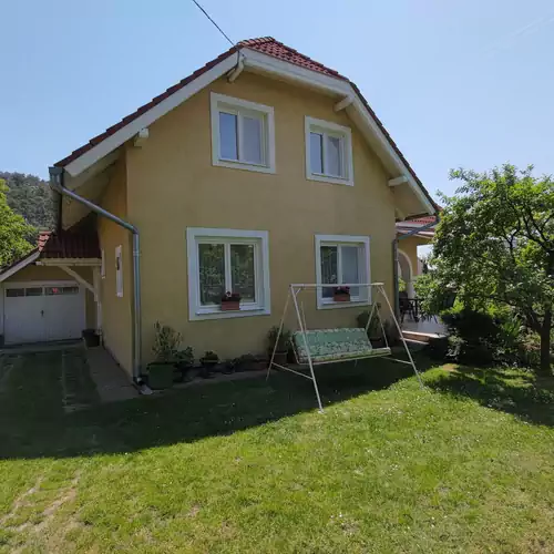 Oszlányi Vendégház Vonyarcvashegy 002 kép