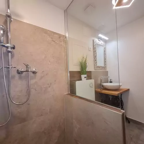 Csever Apartman Tata 004 kép