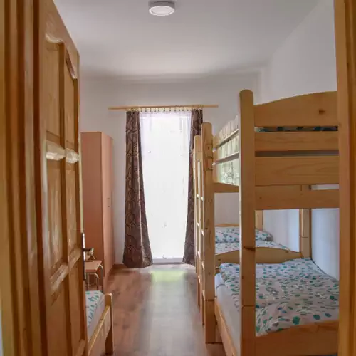 Petróczy István Polgári Védelmi Kiképző Bázis Apartman Kovácsvágá 004 kép