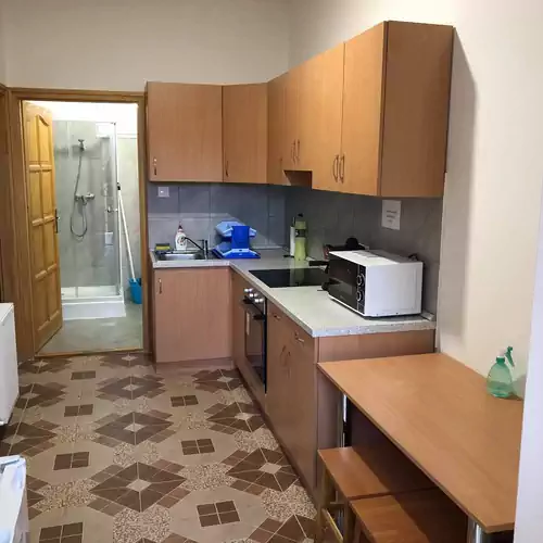 Petróczy István Polgári Védelmi Kiképző Bázis Apartman Kovácsvágá 027 kép