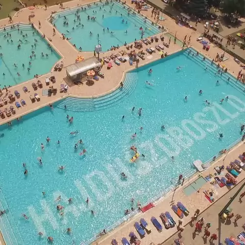 Crystal Apartman Hajdúszoboszló 002 kép